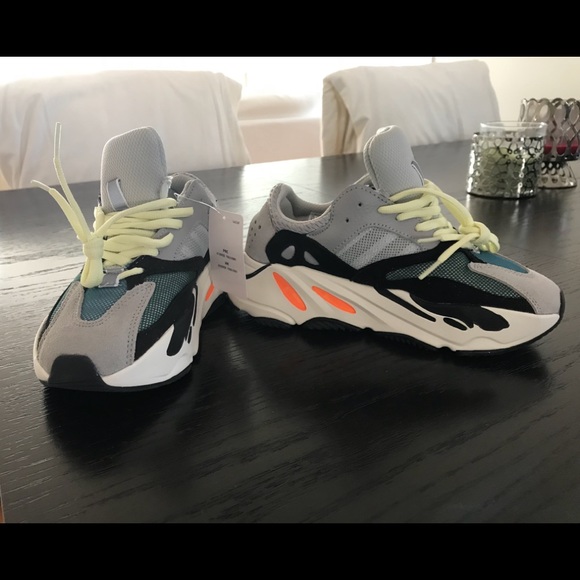 toddler yeezy wave runner
